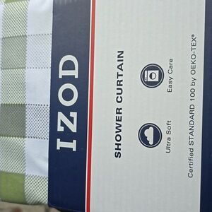 IZOD GREEN, GRAY, AND WHITE CHECKERED SHOWER CURTAIN